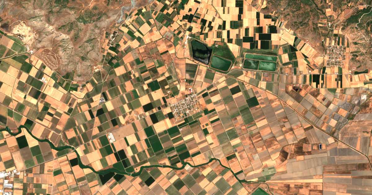 Satellitenkarte von Elefthérion