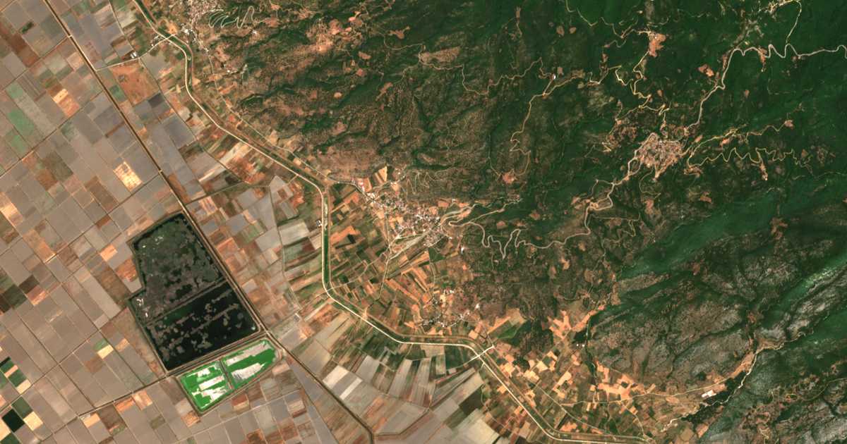 Satellitenkarte von Kalamákion