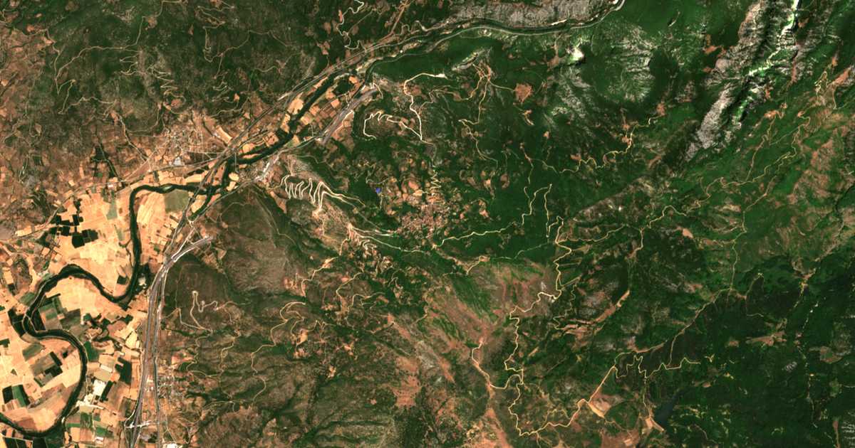 Satellitenkarte von Ampelakia