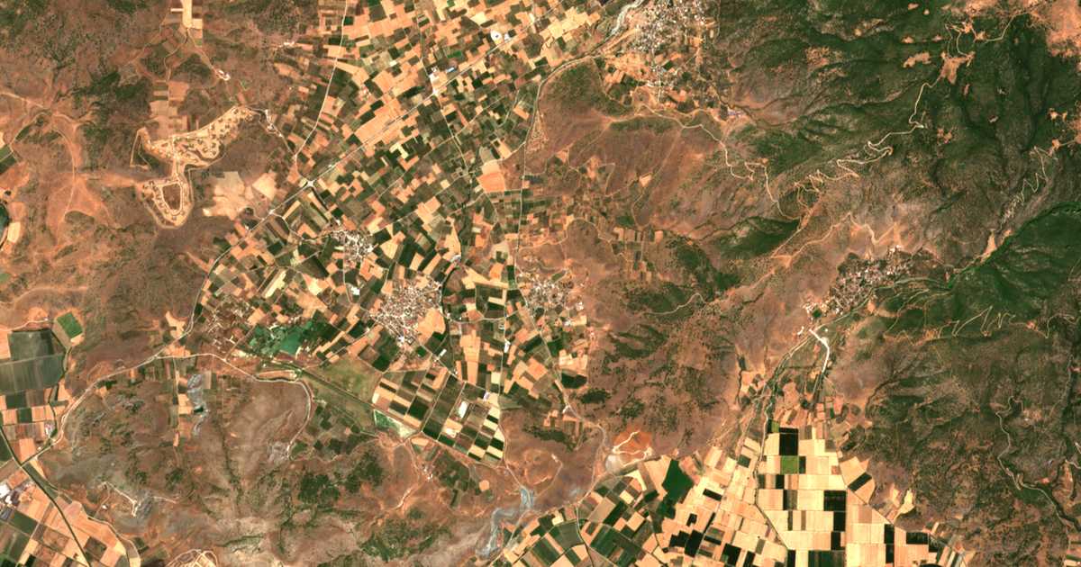 Satellitenkarte von Cheimádion