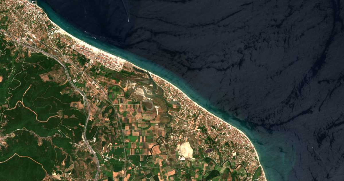 Satellitenkarte von Kastrí Loutró