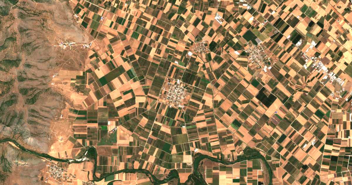 Satellitenkarte von Platanoúlia