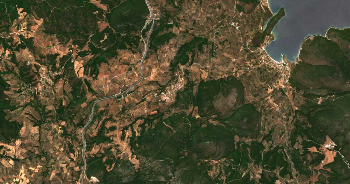 Satellitenkarte von Ágioi Theódoroi