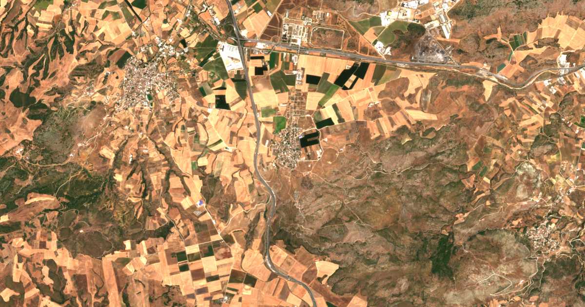 Satellitenkarte von Ágios Geórgios Ferón