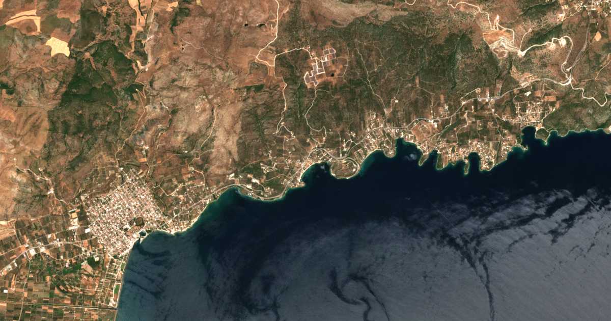 Satellitenkarte von Chrysí Aktí Panagías