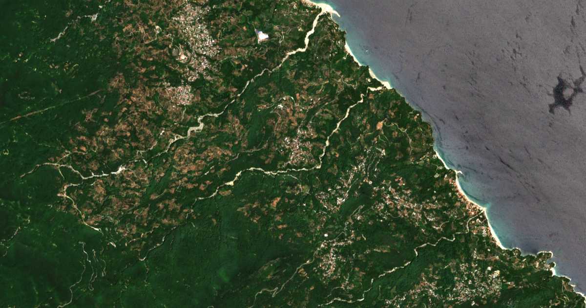 Satellitenkarte von Makryrráchi