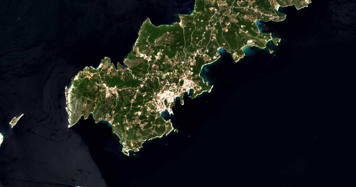 Satellitenkarte von Vótsi
