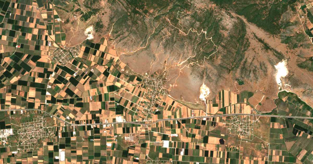 Satellitenkarte von Taxiárchai