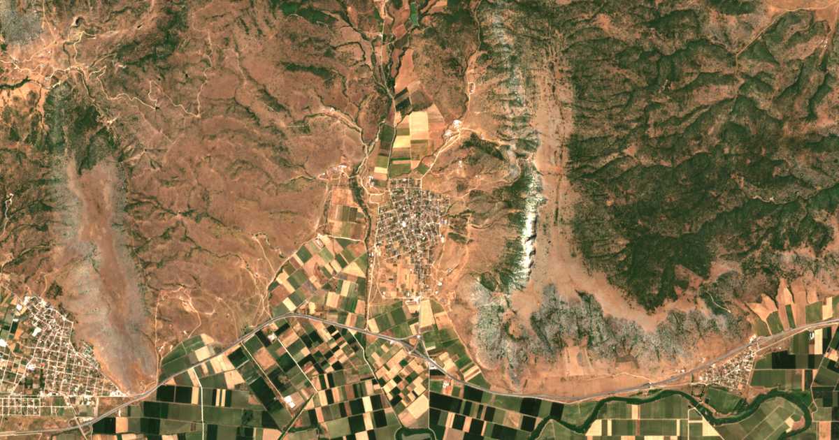 Satellitenkarte von Zárkos