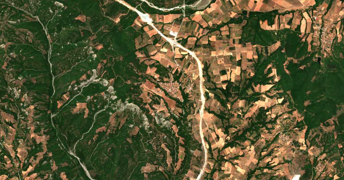 Satellitenkarte von Agiófyllon