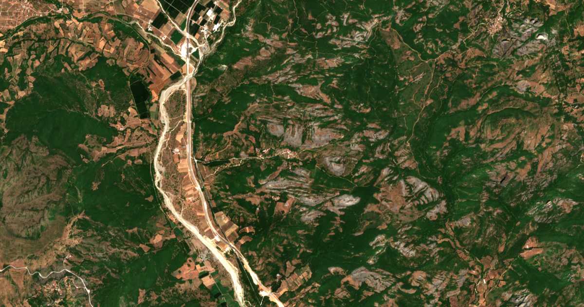 Satellitenkarte von Ágios Dimítrios