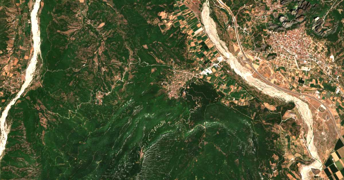 Satellitenkarte von Diáva