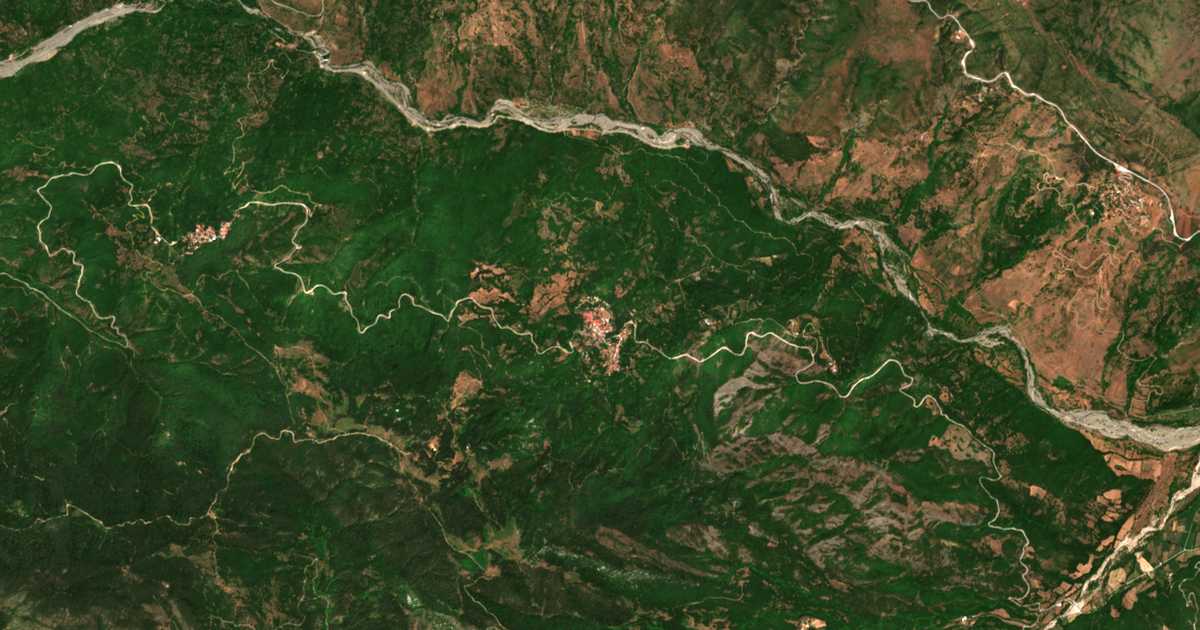Satellitenkarte von Kalomoíra