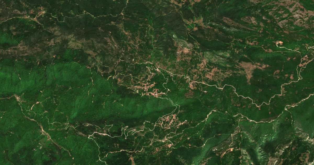 Satellitenkarte von Kastanéa