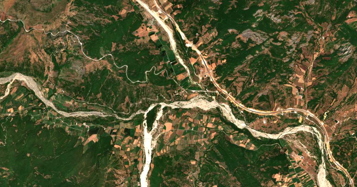 Satellitenkarte von Mourgkáni