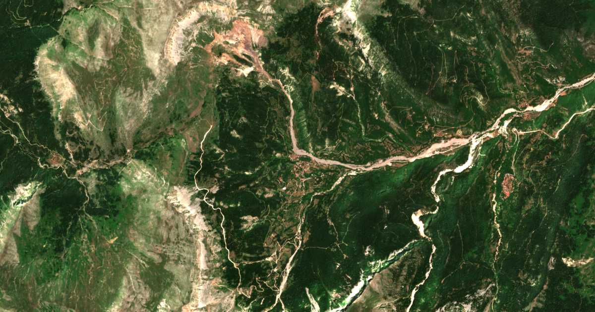 Satellitenkarte von Palaiochórion