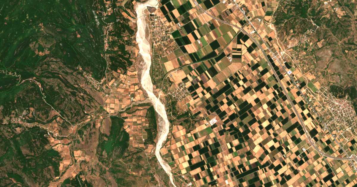 Satellitenkarte von Peristéra