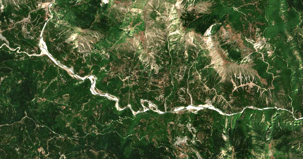 Satellitenkarte von Myrófyllon