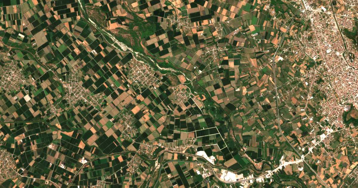 Satellitenkarte von Valamándrion