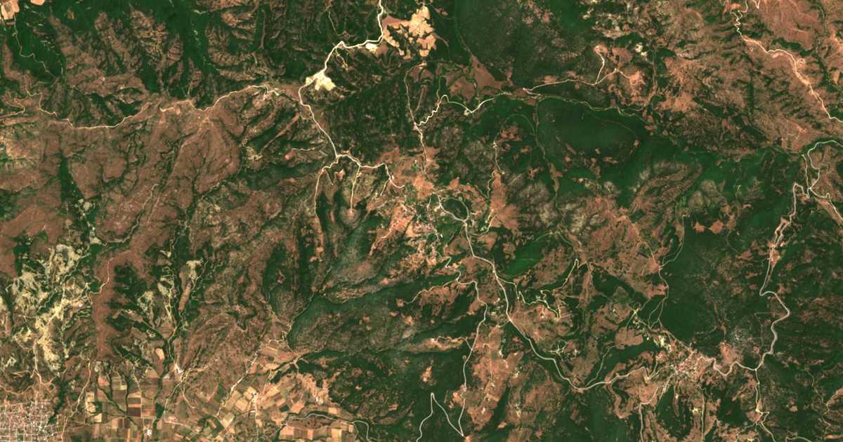 Satellitenkarte von Ellinókastron