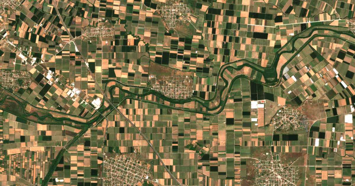 Satellitenkarte von Glínos