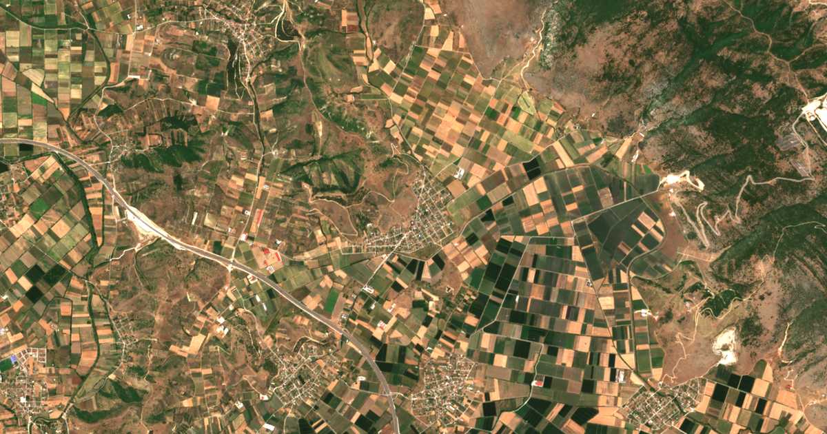 Satellitenkarte von Palaiópyrgos