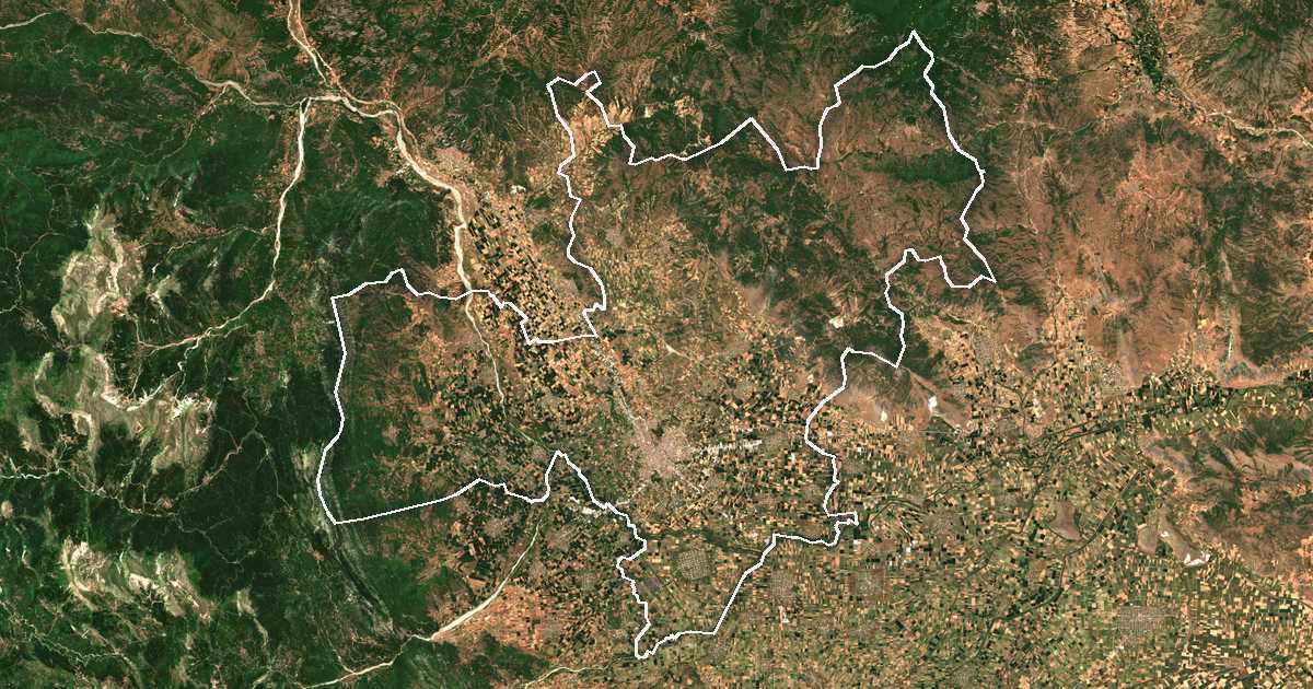 Satellitenbild mit eingezeichneter Grenze: Dímos Trikkaíon