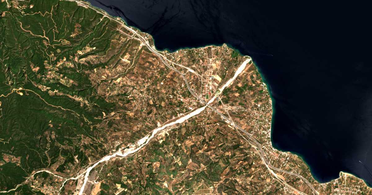 Satellitenkarte von Kamárai
