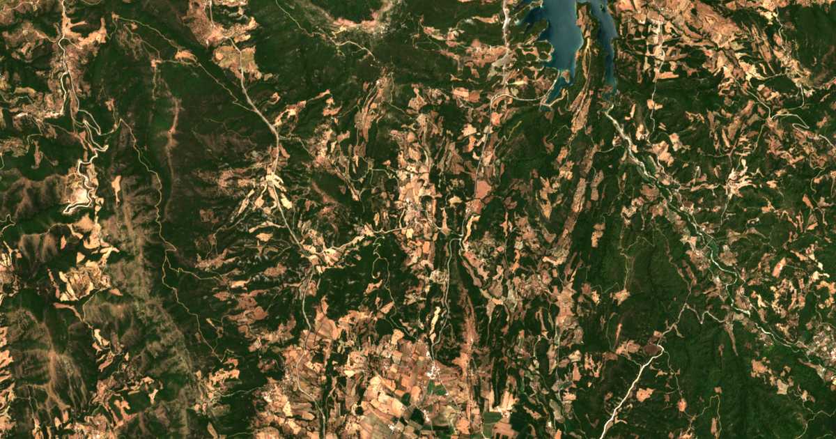 Satellitenkarte von Chióna