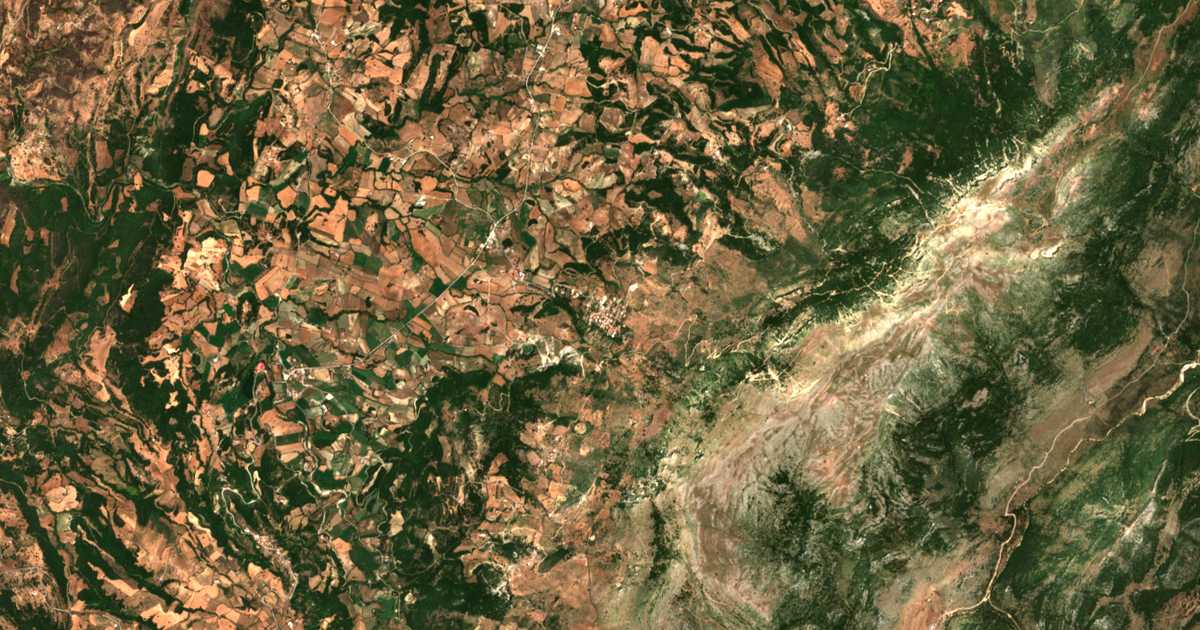 Satellitenkarte von Skiadás