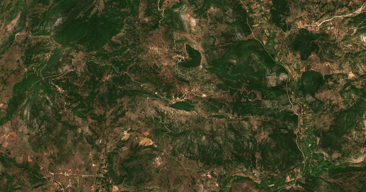 Satellitenkarte von Fília