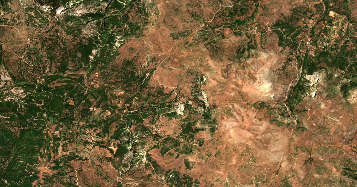 Satellitenkarte von Petsákoi