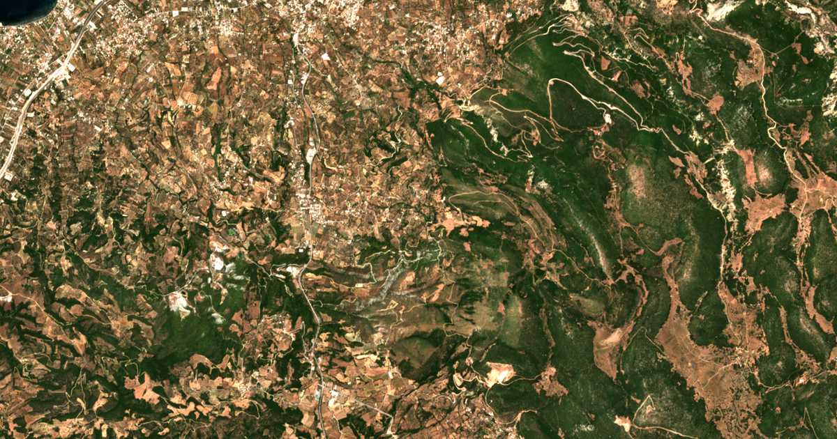Satellitenkarte von Áno Kallithéa