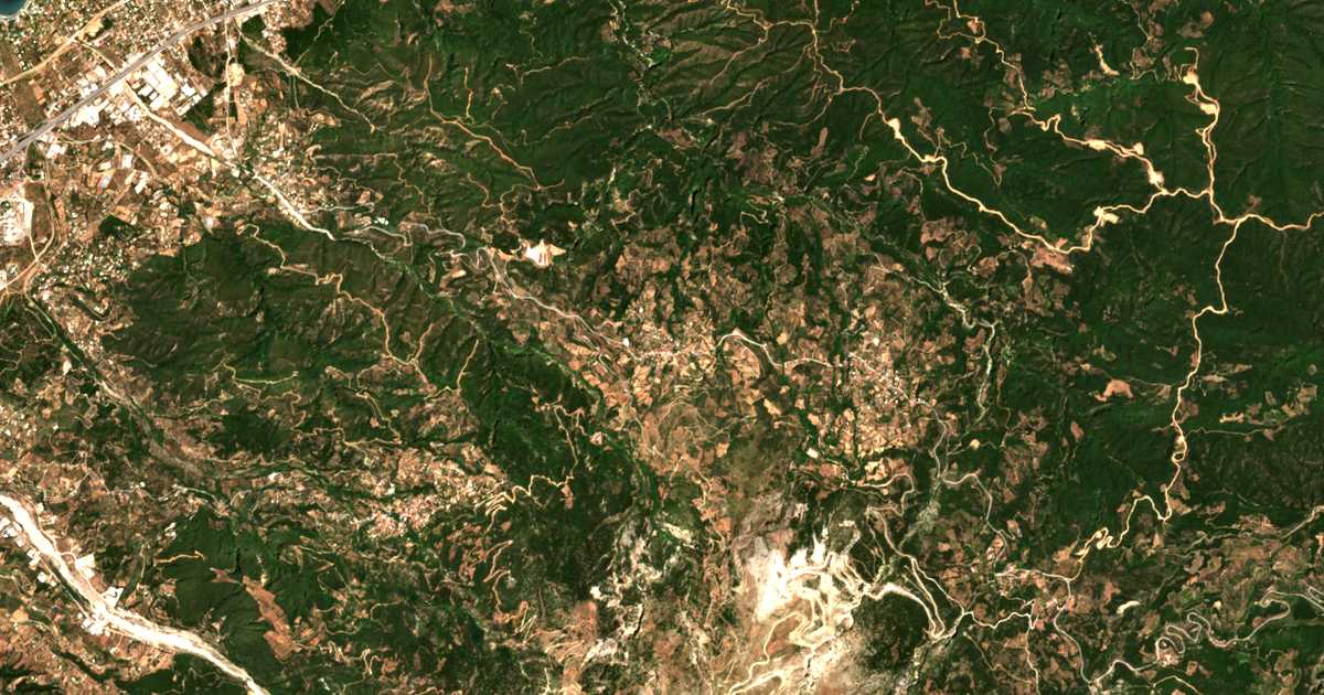 Satellitenkarte von Argyrá