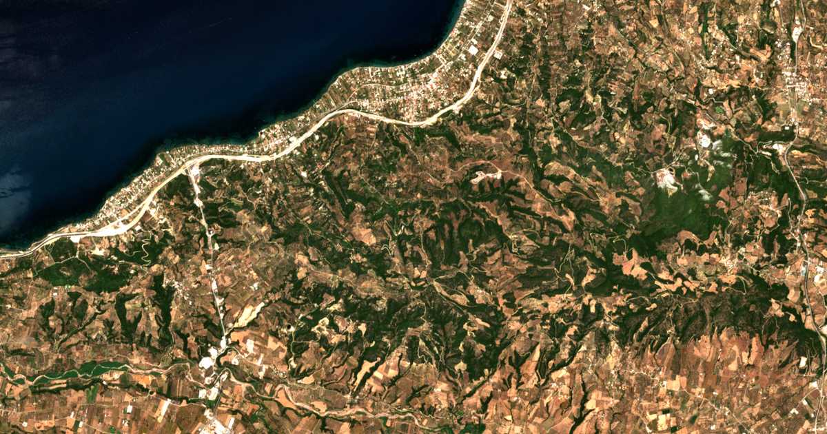 Satellitenkarte von Dresthená