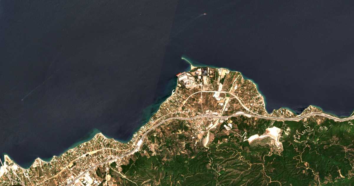 Satellitenkarte von Káto Arachovítika