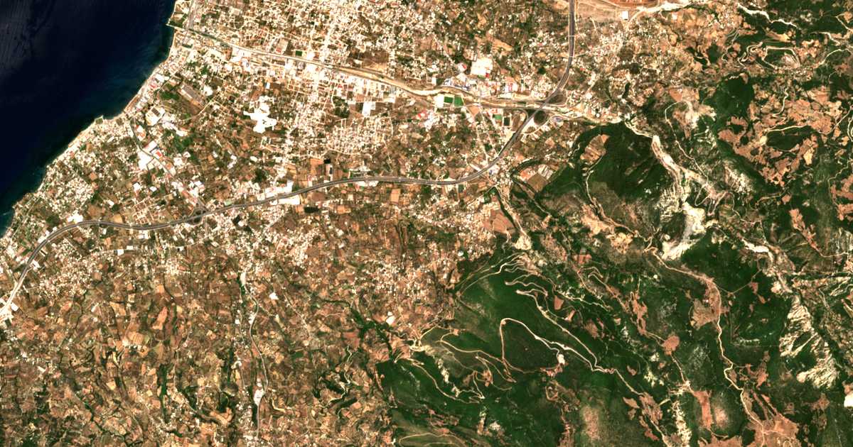 Satellitenkarte von Saraválion