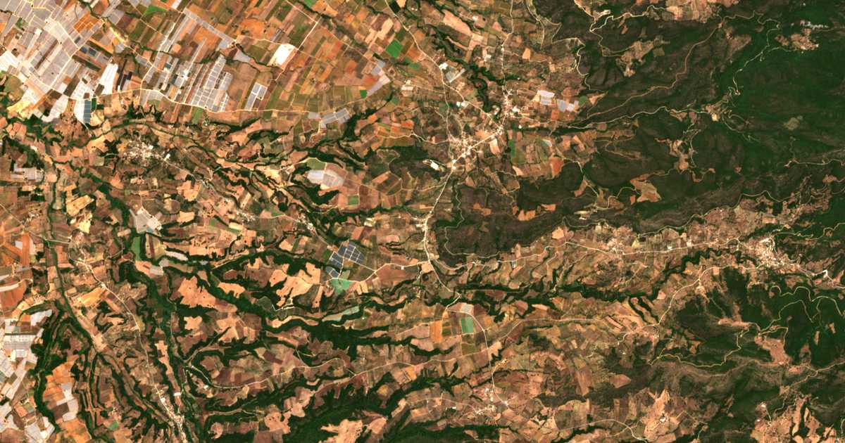 Satellitenkarte von Ágios Konstantínos
