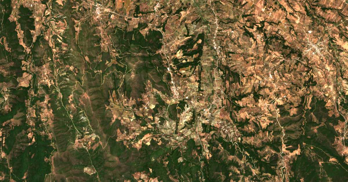 Satellitenkarte von Árla