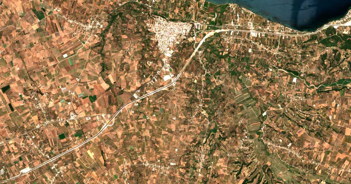 Satellitenkarte von Kápeli
