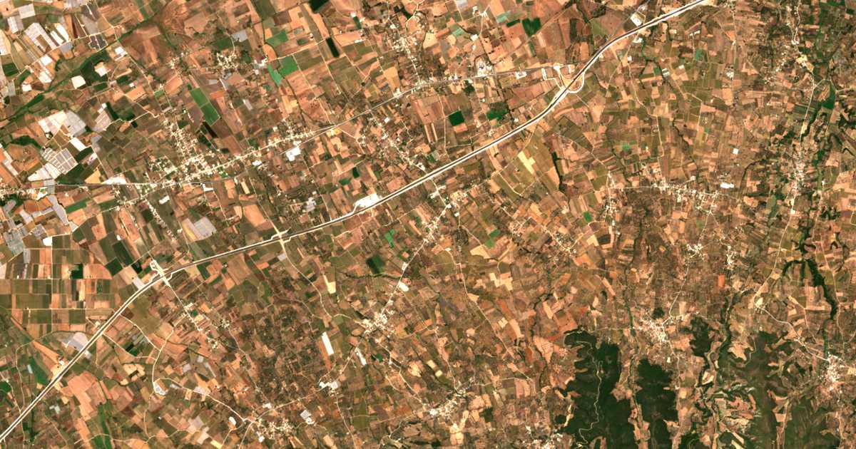Satellitenkarte von Karamesinaíika