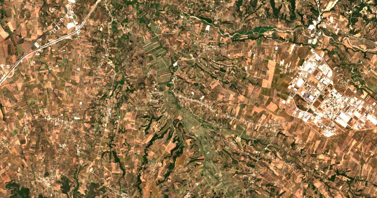 Satellitenkarte von Lousiká