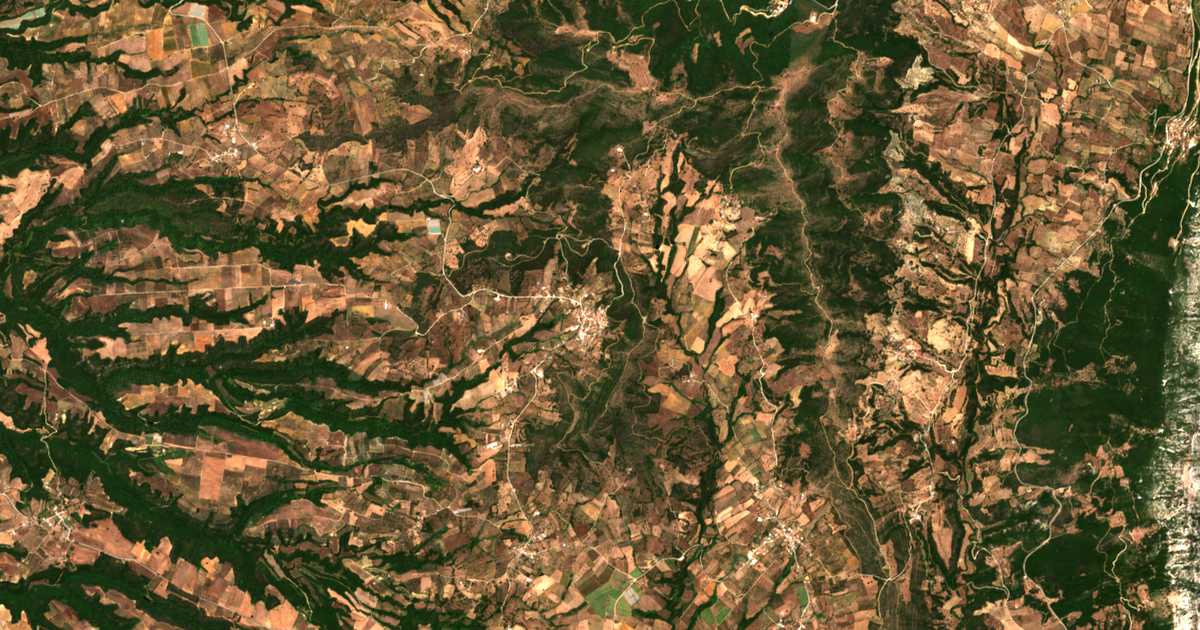 Satellitenkarte von Michóion