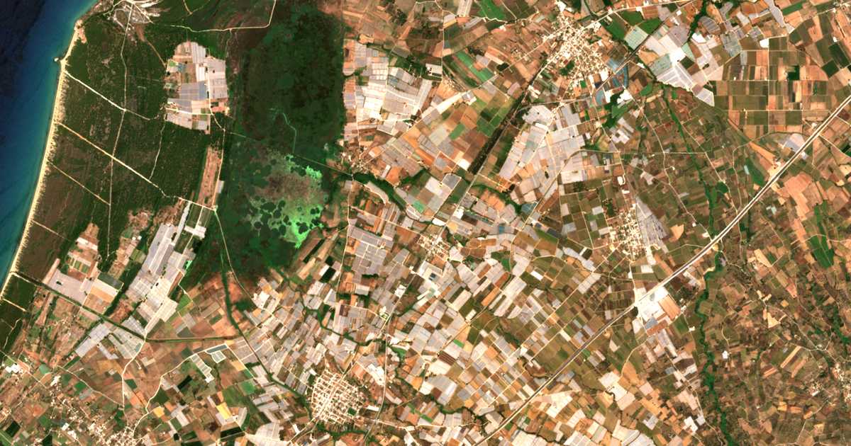 Satellitenkarte von Néon Vouprásion
