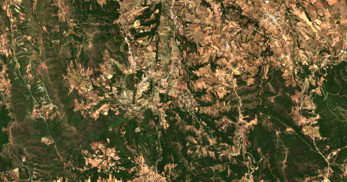Satellitenkarte von Zisimaíika