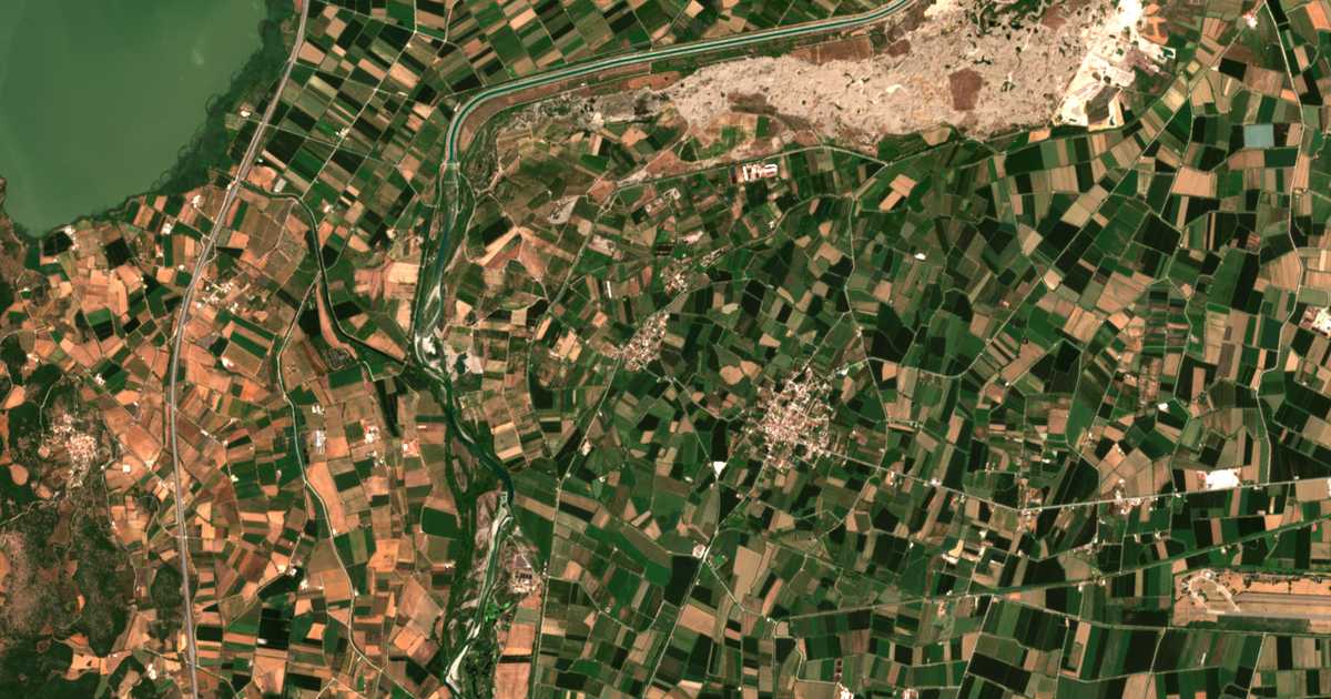 Satellitenkarte von Ágios Geórgios