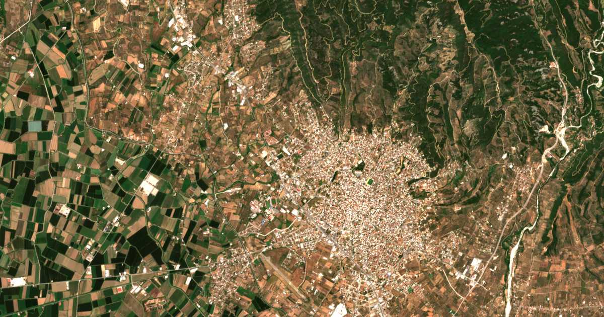 Satellitenkarte von Ágios Konstantínos