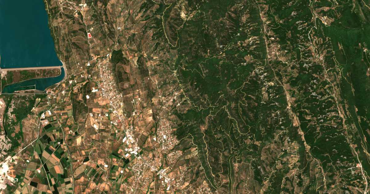 Satellitenkarte von Elaiófyton