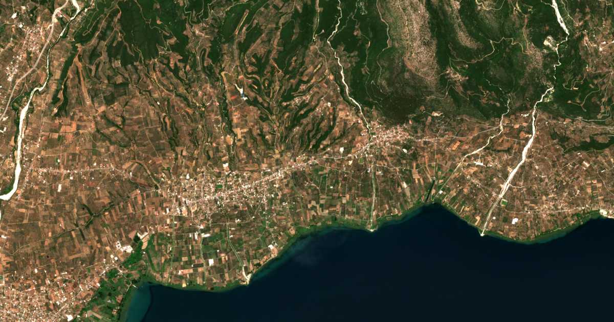 Satellitenkarte von Káto Tragána