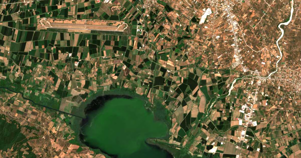 Satellitenkarte von Léfka